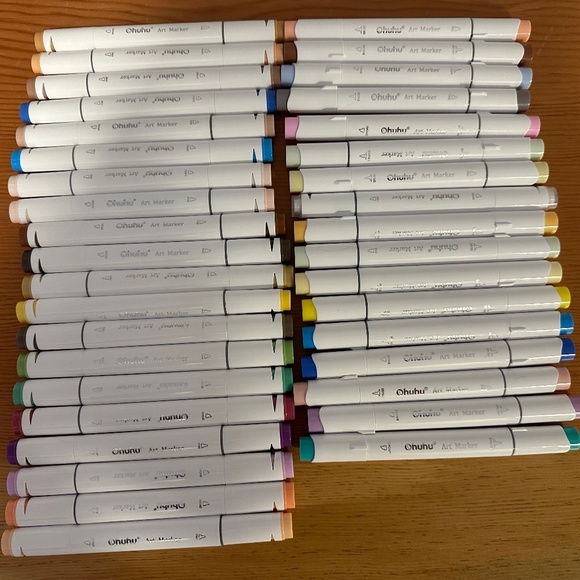 Ohuhu Alcohol Markers Fine Point / Brush / Chisel - Lot of 37 - Picture 1 of 3